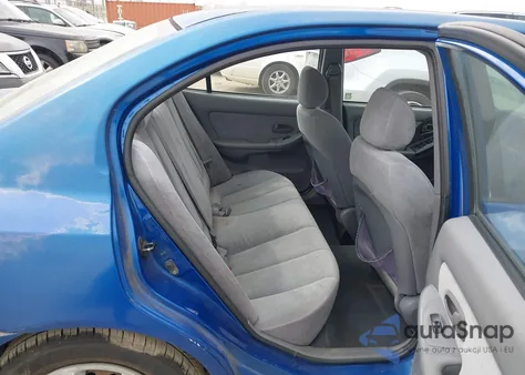 2005 Hyundai Elantra Gls/Gt from USA, damaged, VIN KMHDN46D85U159140